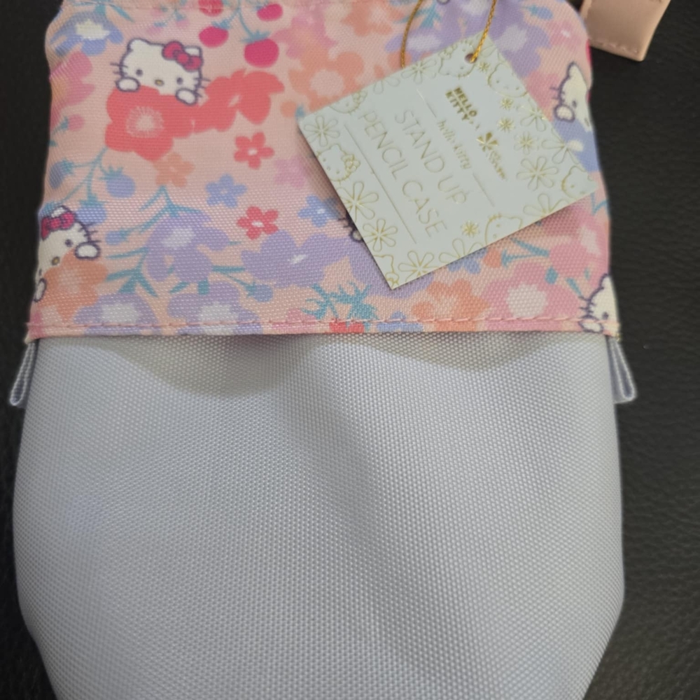 Sanrio Hello Kitty Meadows Stand Up Pencil Case New With Tags 